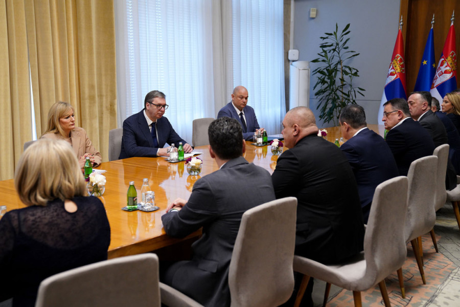 Završene konsultacije o mandataru: Vučić danas razgovarao sa predstavnicima SNS-a i SPS-a (VIDEO)