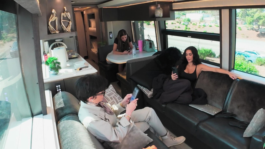 Drama! Kim Kardašijan napale majka i sestra: Dvolična si, prozivaš druge, a onda radiš isto!