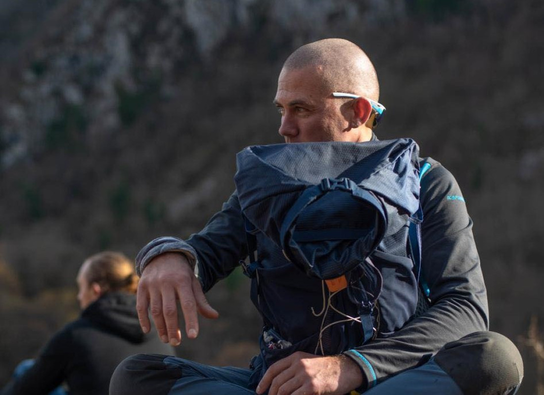 Rus ostavio sve, došao u Srbiju i uči ljude kako da prežive u divljini: Fasciniran sam vašim ljudima i prirodom (FOTO)