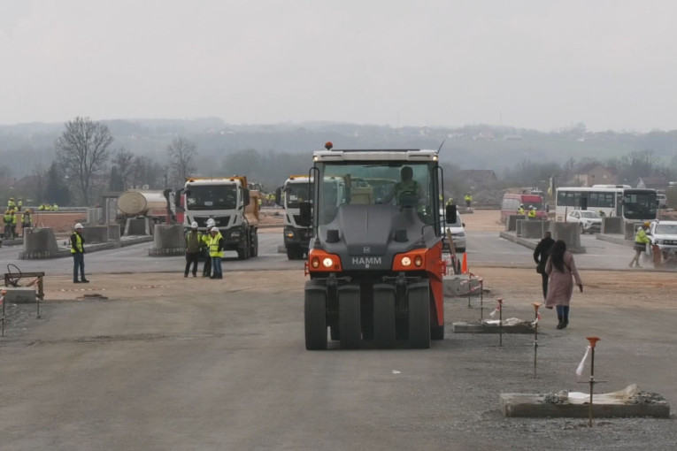 Oprez za vozače! Na ovoj deonici u Srbiji svake nedelje potpuna obustava saobraćaja!