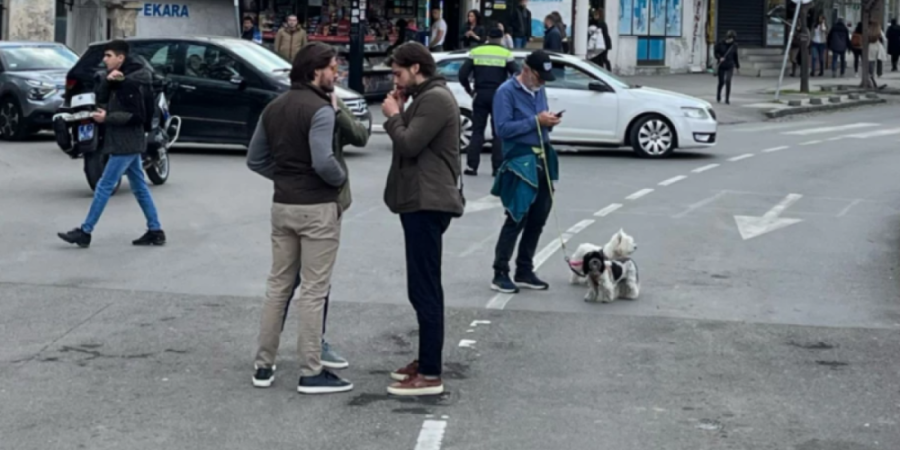 3.153 blokadera maltretiralo ceo grad! Blokirali i groblje (FOTO)