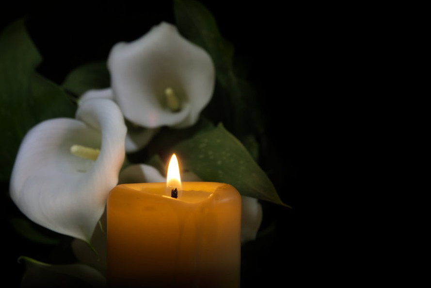 Tuga do neba: Preminuo poznati muzičar