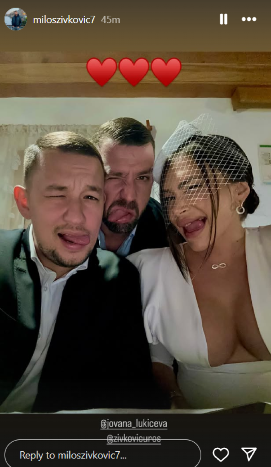 Oženio se Uroš Živković! Pevač napravio tajno venčanje, a trudna mlada zablistala je u belom!