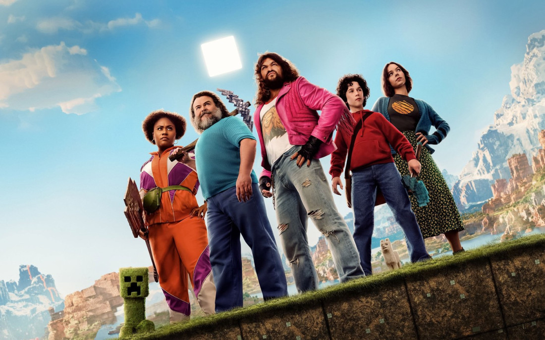 Pale baklje, bacaju kokice, skaču i divljaju: Potpuni haos u bioskopima zbog "Majnkrafta" (FOTO/VIDEO)