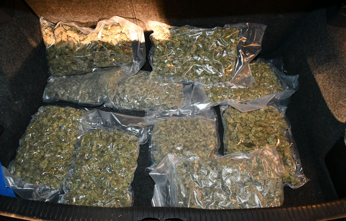 "Popadali" dileri u Nišu: Uhapšene tri osobe zbog marihuane i kokaina