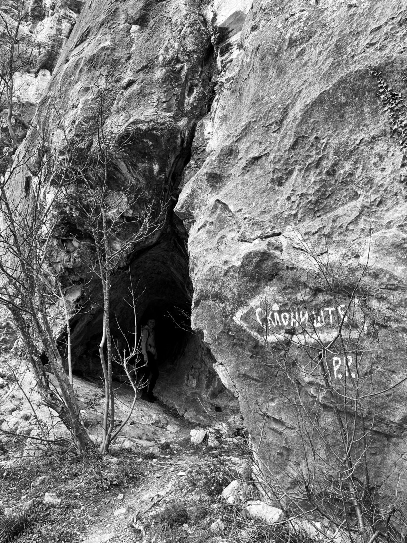 Kamenje oštro kao nož! Ovo je jedna od najopasnijih planinarskih staza u Srbiji, hrabri Uroš osmelio se da je prepešači (FOTO)