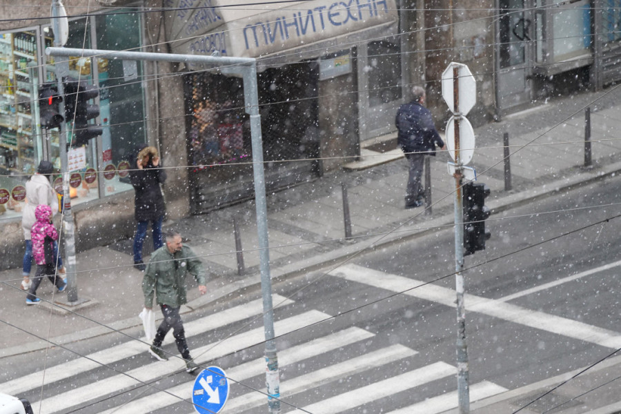 Idete na slavu, a ne znate šta da poklonite domaćinu: Ovi saveti će vam pomoći!