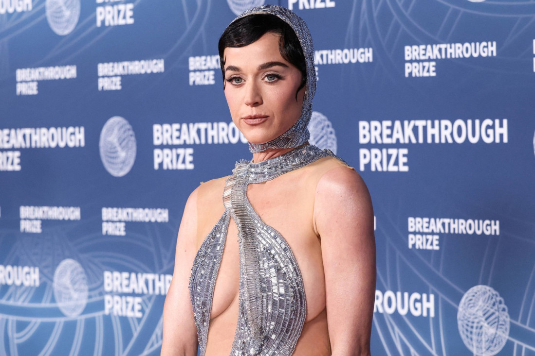 "Pričaju da sam najomraženija..." Kejti Peri prekinula koncert zbog napada fanova (VIDEO)