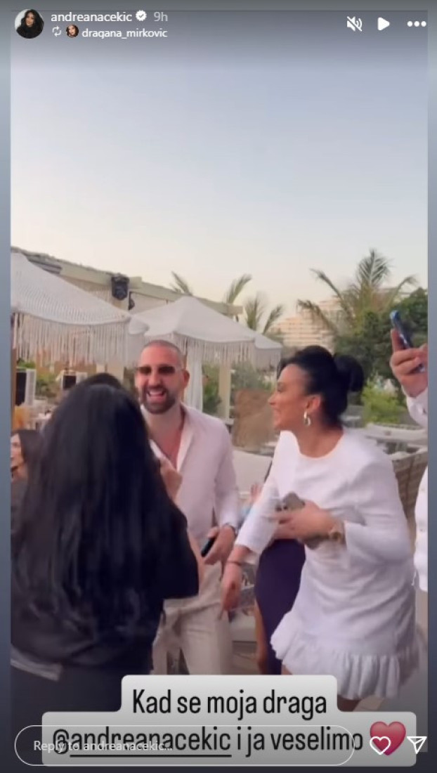 Andreana Čekić uživa na plaži sa legendarnim fudbalerom: Evo šta mu je javno poručila! (FOTO)