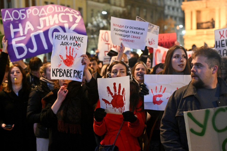 Finansijeri su izdali hitan nalog ideolozima, a oni blokaderima