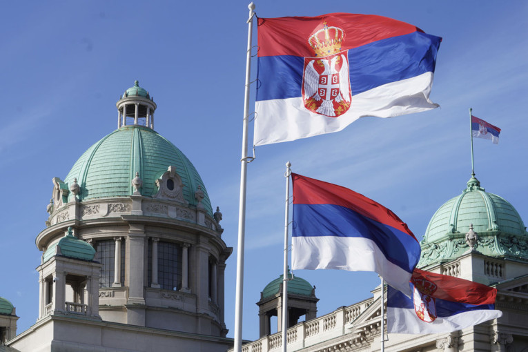 Popucali svi šavovi: Opozicija se deli, kolone se samo množe