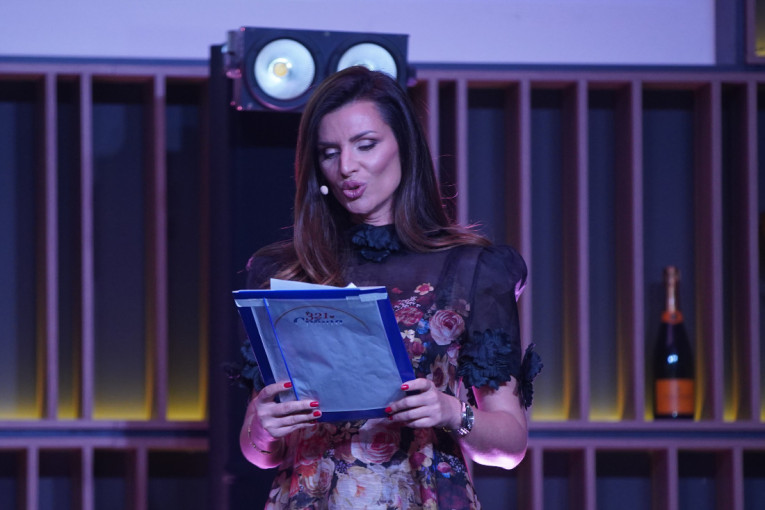 Naša voditeljka je ljubila ovog poznatog fudbalera! Krili su ljubav od svih, a evo kako je o njoj govorio