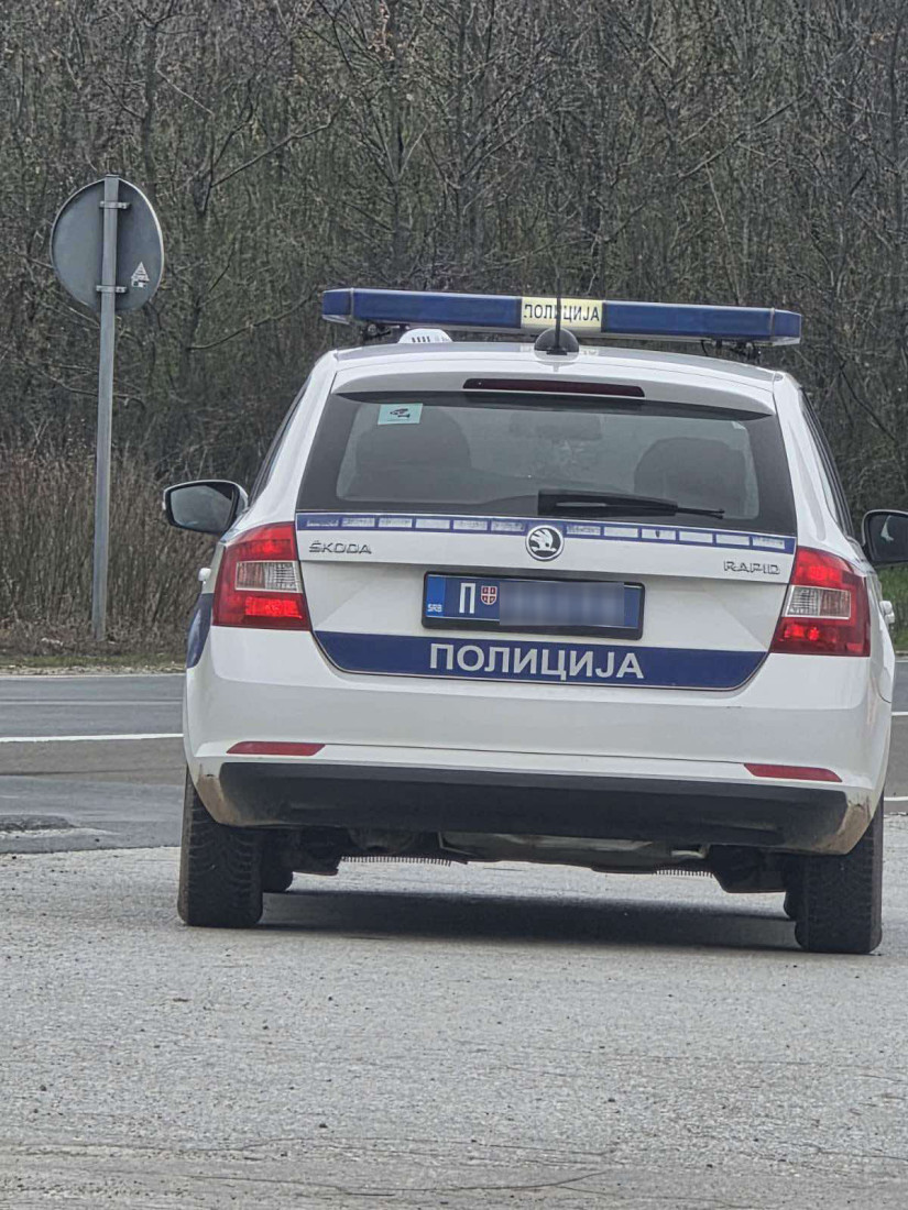 Sramno ponašanje pripadnika MUP-a u Lazarevcu: Vređali srpske heroje sa KiM da su sendvičari (FOTO)