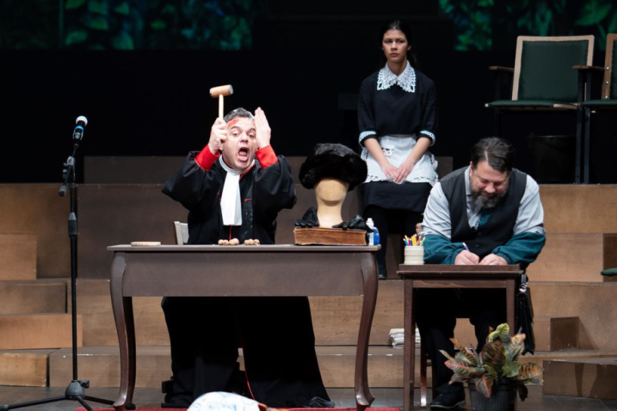 Žargonski izraz za gubljenje nevinosti: "Razbijeni krčag" u Narodnom pozorištu (FOTO)