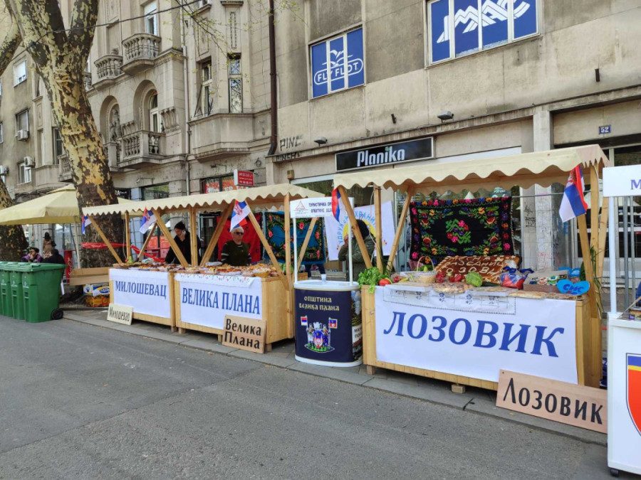Srbija na dlanu! Požurite, ovde su svi, na štandovima za svakog ponešto! (FOTO/VIDEO)