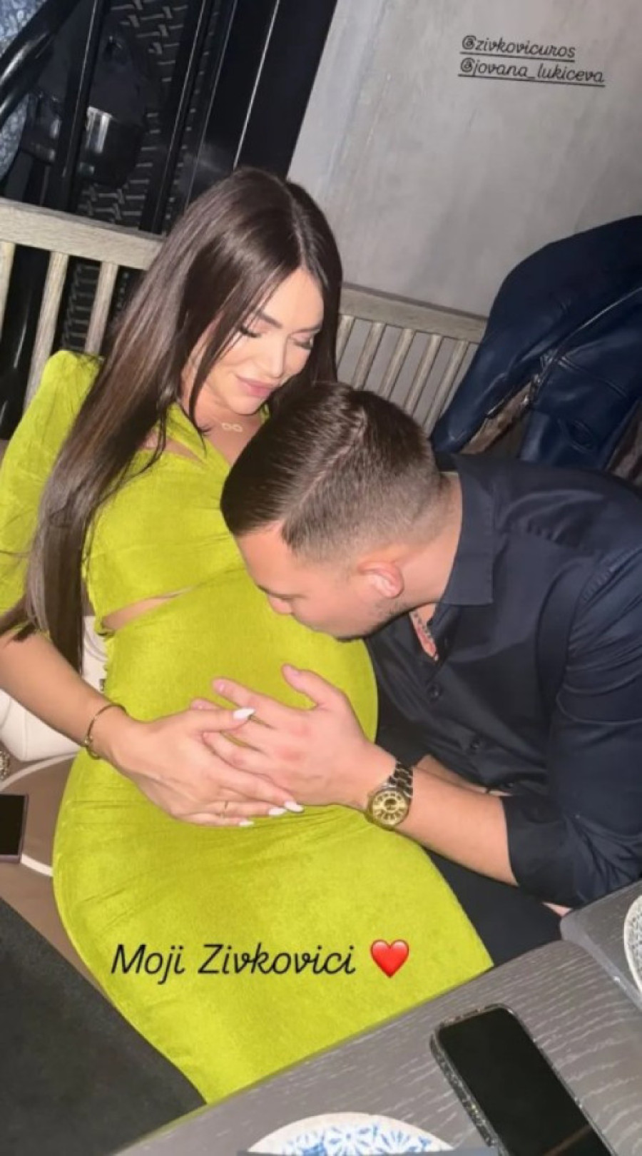 Verenica Uroša Živkovića broji dane do porođaja, a evo kako su uživali u noćnom provodu! (FOTO)