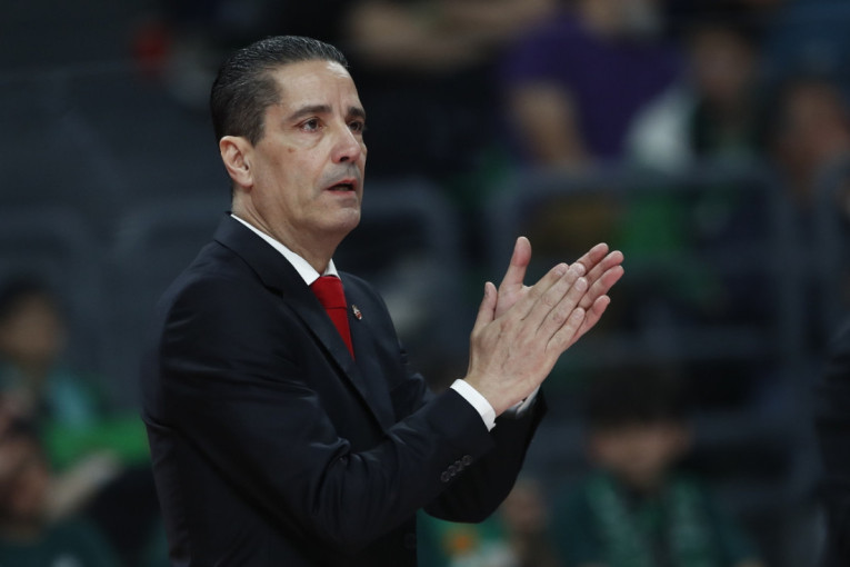 Ataman nije naučio lekciju: Busao se u grudi pred finale Eurobasketa, pa dobio šamrčinu!