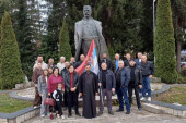 Mojkovac kao simbol: Podrška Srbiji od Ujedinjene Crne Gore, krenuli od spomenika serdaru Janku Vukotiću (FOTO)