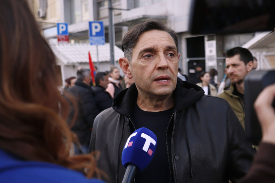 Vulin: Sabor pokazuje da je Srbija jedinstvena i da je neće oboriti obojena revolucija