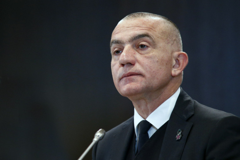 Krivična prijava zbog lomljenja prozora i stakla na vratima Patrijaršije