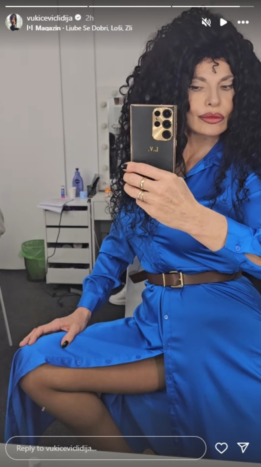 Lidija Vukićević obukla haljinu sa šlicem do kuka: Glumica pokazala da joj godine ne mogu ništa!