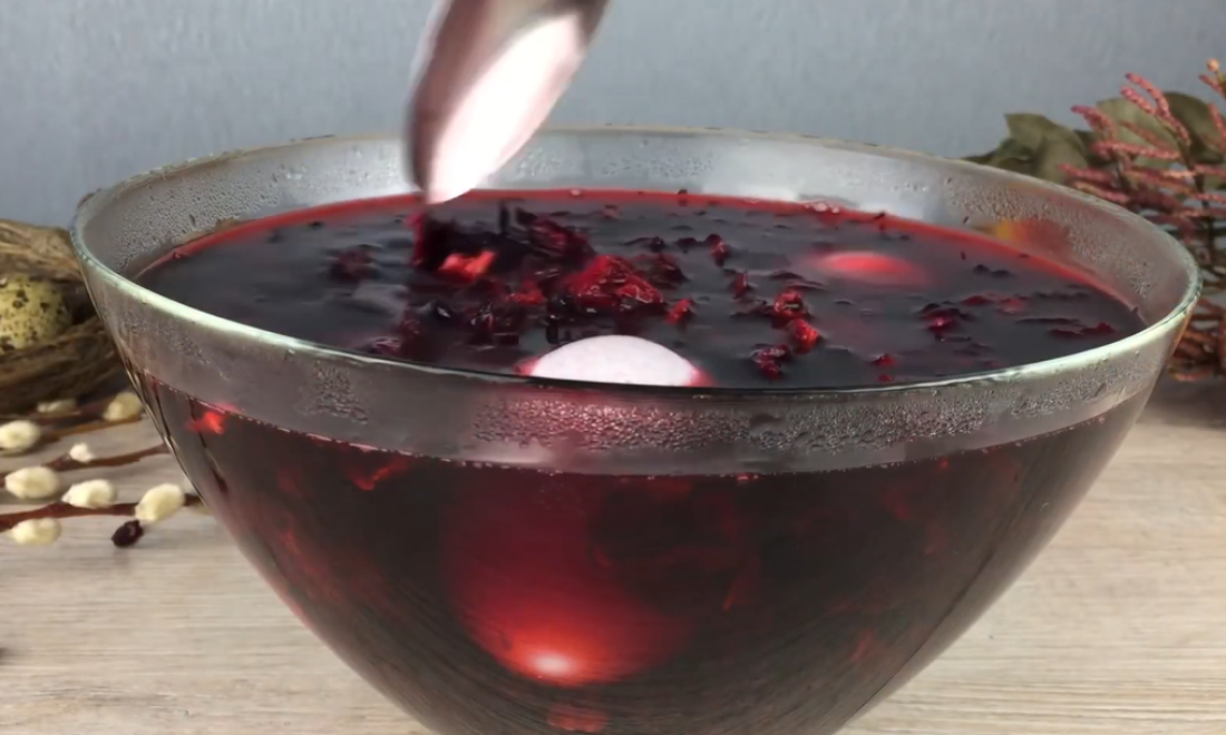 Ova prirodna metoda daje najlepša ljubičasta uskršnja jaja: Od lavande do indiga uz jedan tajni sastojak