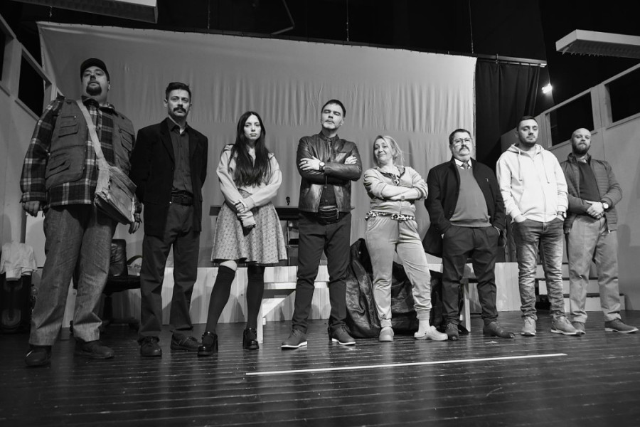 Komedija „Predstava Hamleta u selu Mrduša Donja“ pred beogradskom publikom: U glavnoj ulozi Milan Vasić (FOTO)