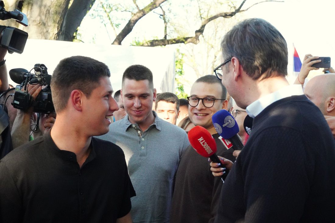 Vučić sa studentima koji žele da uče: Hvala što ste izdržali linč - svima ste nam dali snagu (FOTO/VIDEO)