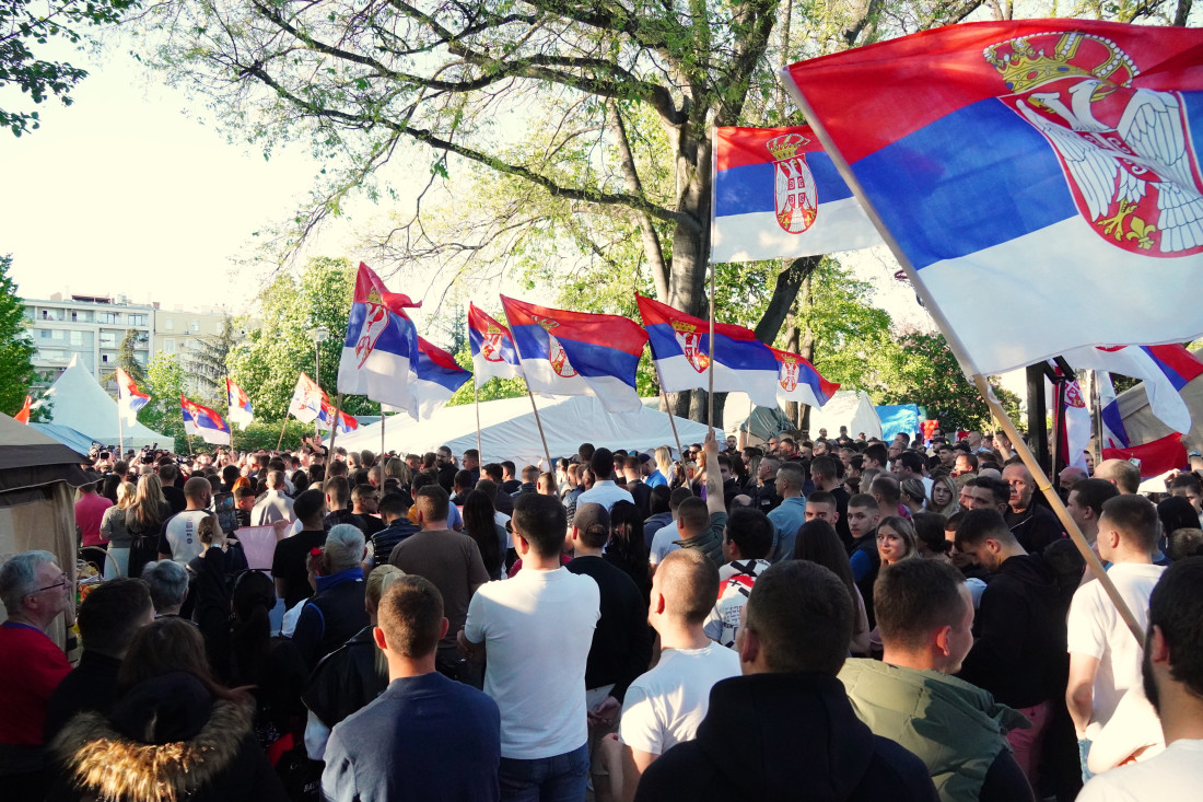Vučić sa studentima koji žele da uče: Hvala što ste izdržali linč - svima ste nam dali snagu (FOTO/VIDEO)