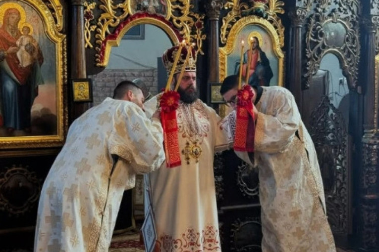 Episkop osečkopoljski i baranjski Heruvim: Vaskrsenje zaceljuje naše rane