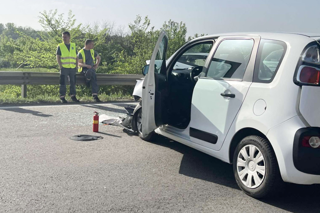 Lančani sudar kod Geneksa: Pet vozila učestvovalo, kolaps ka Novom Sadu!  (VIDEO)