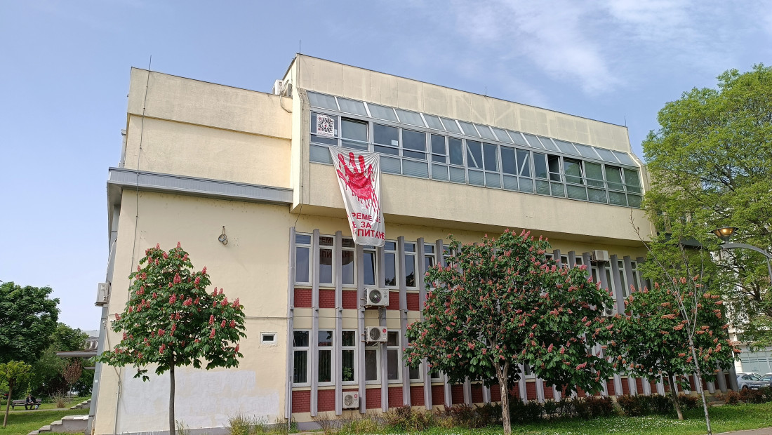 Blokaderi se uzalud trude: Sve više fakulteta u Srbiji održava nastavu (FOTO)