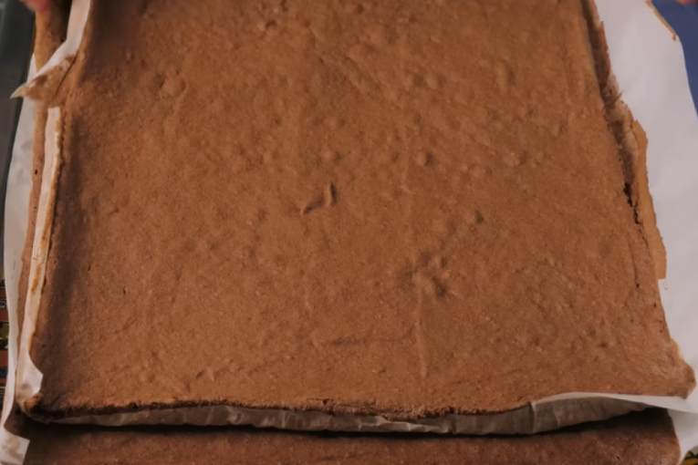 Zlatna pravila pečenja: Tajna dobrih kora za tortu je u temperaturi na kojoj se peku