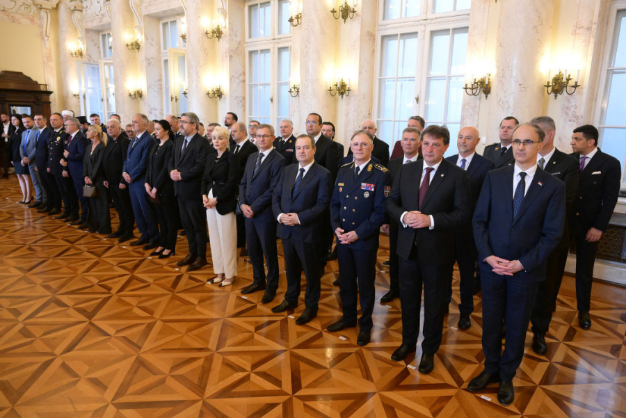 U Beogradu održan svečani prijem povodom Dana Vojske Srbije (FOTO)