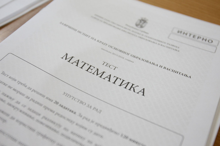 U toku je polaganje završnog testa iz matematike! Čekamo prve utiske