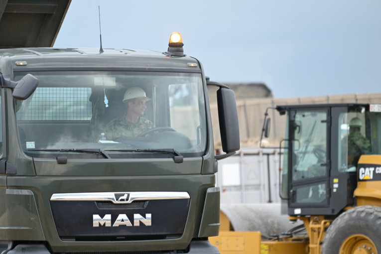 Gužva na poligonu: Kreće velika vežba Vojske Srbije i američke elitne garde (FOTO)