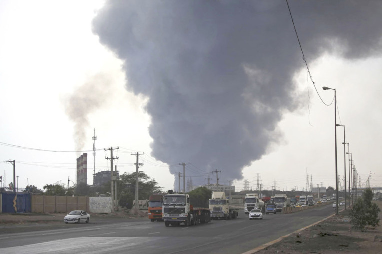 Broj poginulih u eksploziji u iranskoj luci porastao na 14!