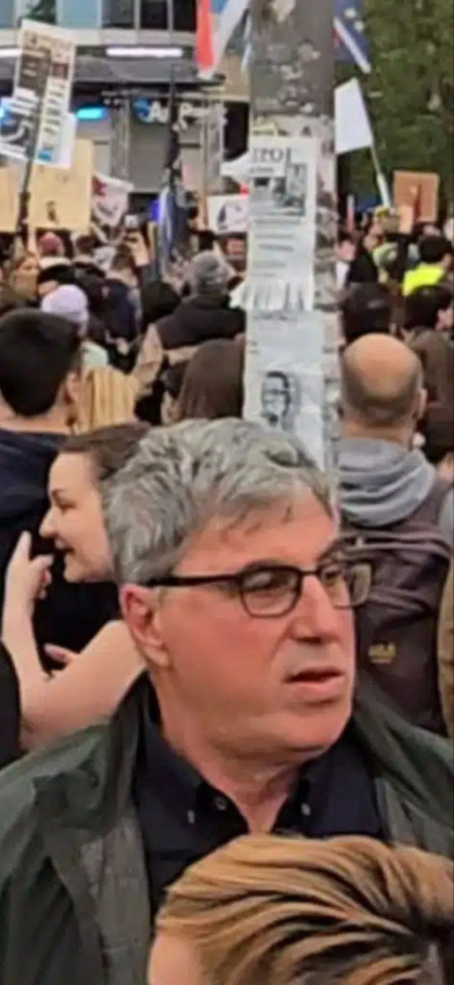 Novosadski srednjoškolci malo starije dobi (FOTO)