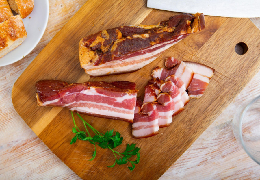 Spoj dve omiljene srpske namirnice pravi haos u telu: Nikako ne smete da ih kombinujete!