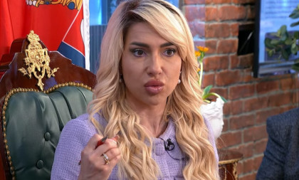 Golišav snimak iz hotelske sobe: Jovana Jeremić zapalila mreže, puca od mišića!