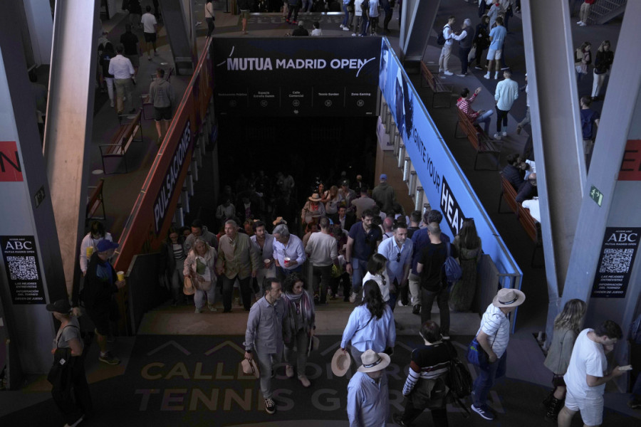 Kolaps u srcu Evrope! Popadale mobilne mreže, odsečeni milioni ljudi! Niko ne zna šta se dešava!