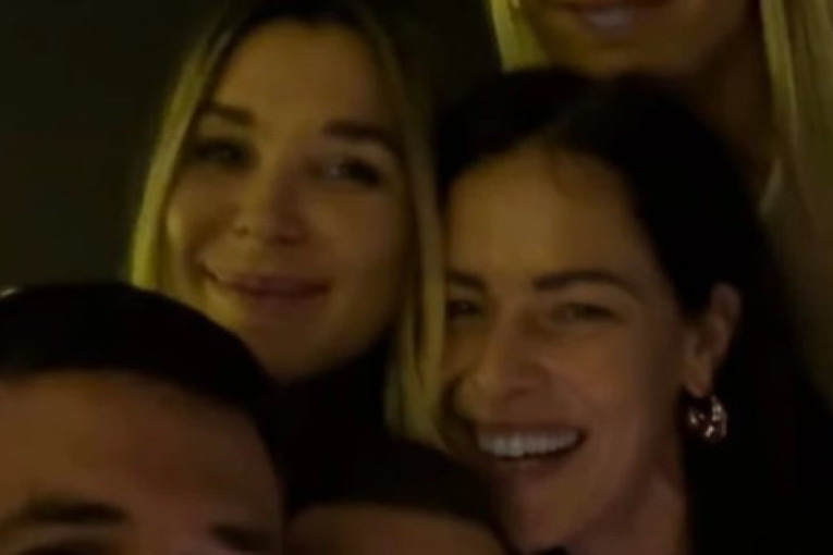 Ana Ivanović praznike slavila u Srbiji! Evo ko joj je pravio društvo, od Švajnija ni traga ni glasa!