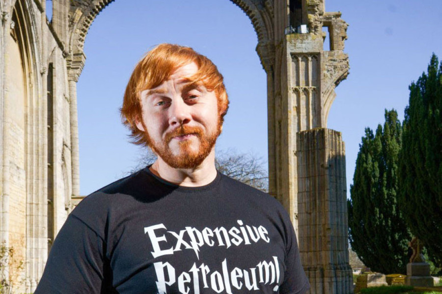 Otkriveno ko se pridružuje Džoniju Depu u novoj verziji čuvene "Božićne priče": Tu je i glumac iz "Harija Potera" (FOTO)