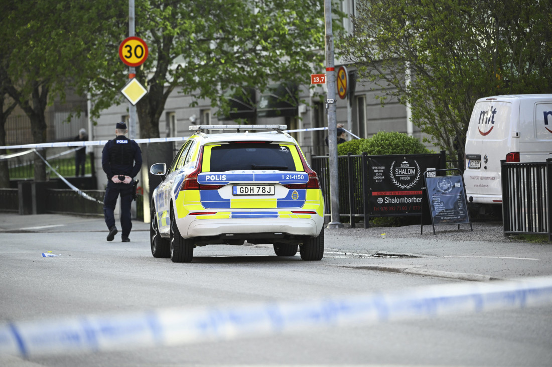 Krvavi masakr u Švedskoj: Ljudi padali kao pokošeni, ubica pobegao trotinetom! (FOTO/VIDEO)