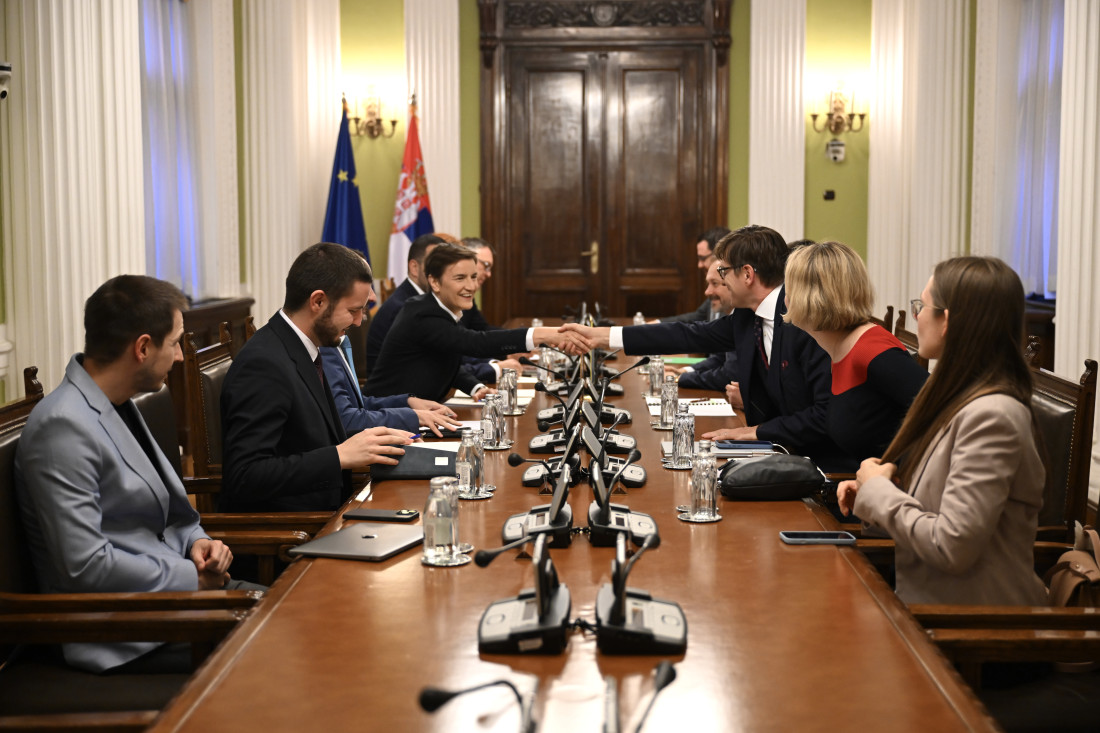 Brnabić sa komesarkom EU: Članstvo u Evropskoj uniji ostaje spoljnopolitički cilj Srbije