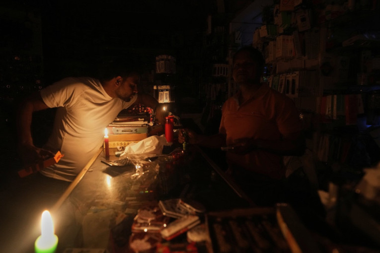 Meksiko u potpunom mraku: Više od dva miliona ljudi ostalo bez struje! (VIDEO)