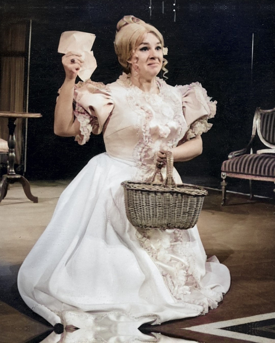 Sto godina od rođenja glumačke dive Olivere Marković: Izložba u Narodnom pozorištu (FOTO)