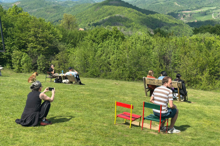 Rudnik postao hit destinacija: Svi žele fotku sa "insta-ljuljaške" (FOTO)