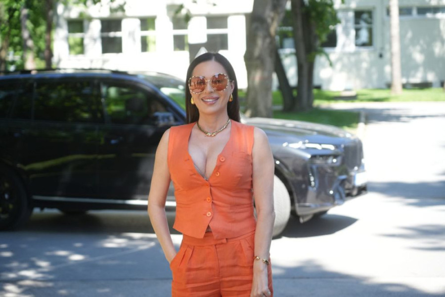 Pevačica isprozivala Cecu Ražnatović zbog silikona u grudima: "Bile su velike!"