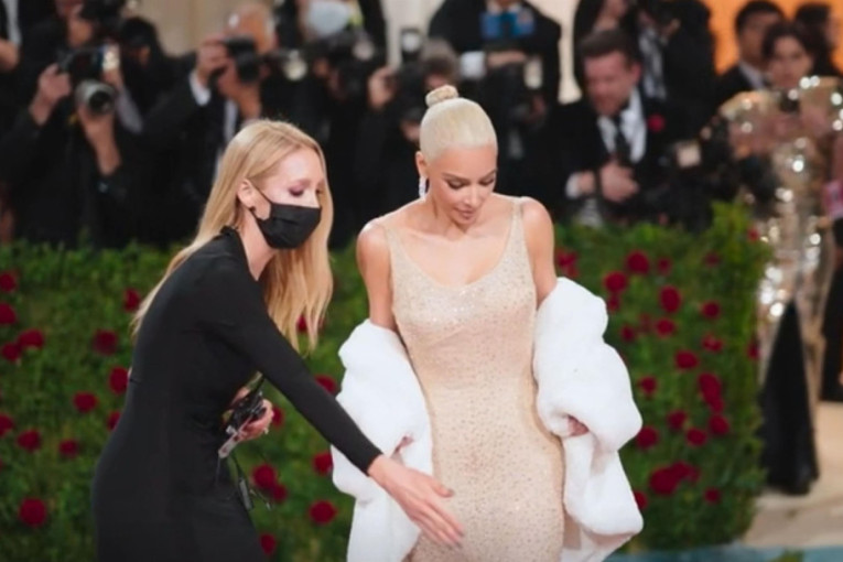 Najskuplja haljina u istoriji Met Gale: Kontroverzno pojavljivanje Kim Kardašijan u toaleti Merilin Monro je ostalo upamćeno